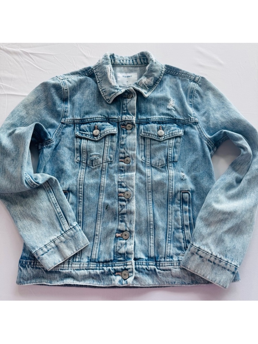 Old Navy Medium Wash Distressed Denim Jacket Size Medium - Picture 2 of 9